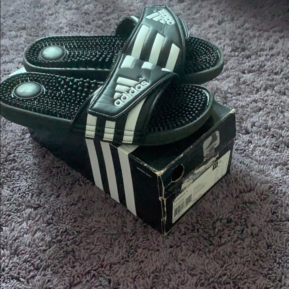 ADIDAS addisage k slides sandals